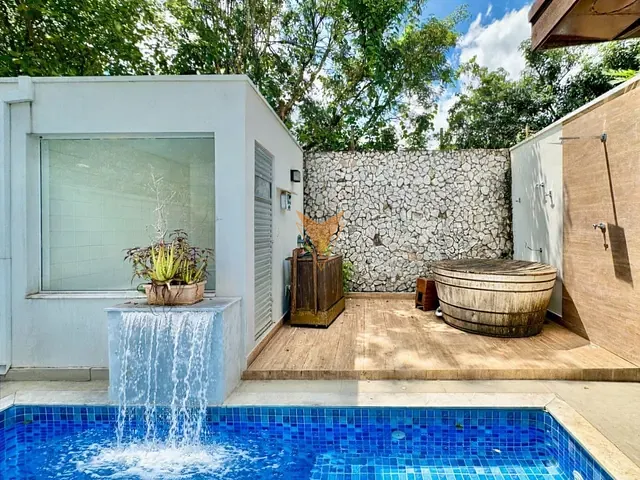 Casa 3 quartos e 6 banheiros, à venda, no bairro Vila Santo Antônio em Cotia