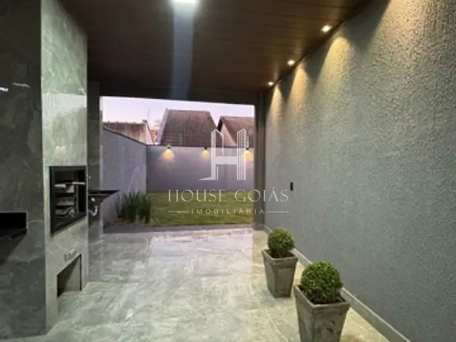 Casa com 300m² 3 quartos e 1 banheiro, à venda, no bairro Residencial Vereda dos Buritis em Goiânia