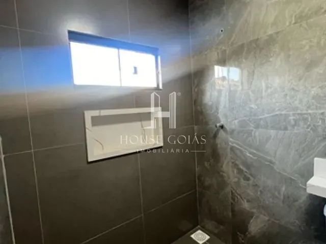 Casa com 300m² 3 quartos e 1 banheiro, à venda, no bairro Residencial Vereda dos Buritis em Goiânia