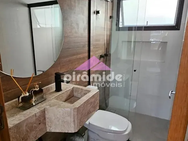 Casa com 10m² 4 quartos e 5 banheiros, à venda, no bairro Jacareí em Jacareí
