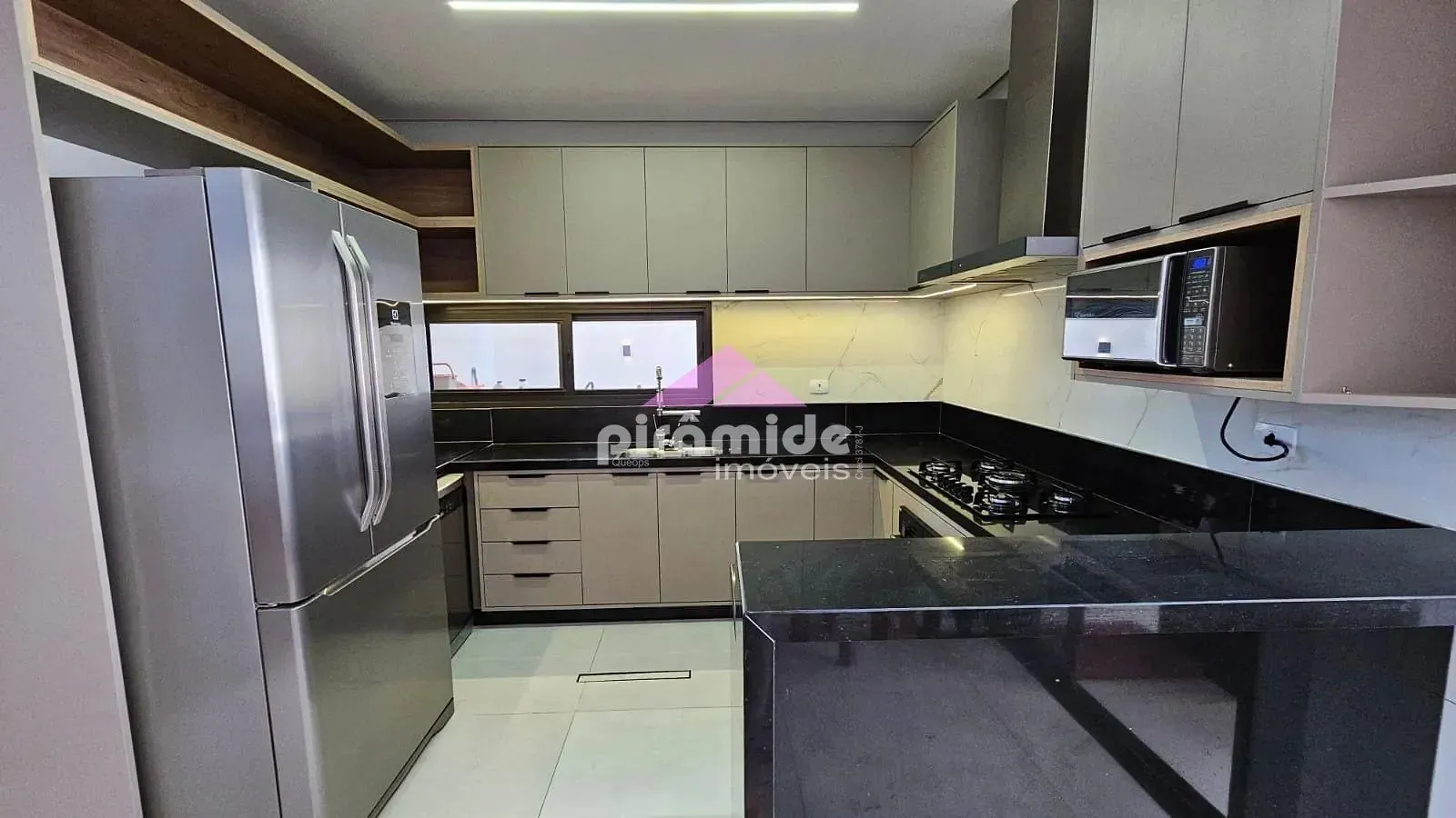 Casa, 4 quartos, 232 m² - Foto 14