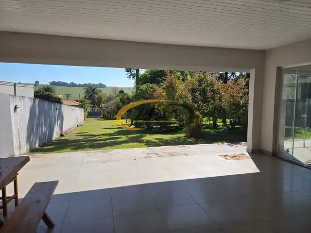 Casa com 1500m² 1 quarto e 2 banheiros, à venda, no bairro Estância Cabral em Cambé