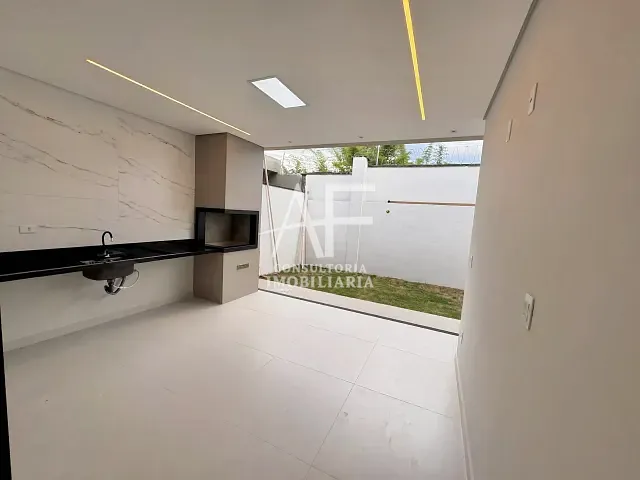 Casa com 300m² 3 quartos e 4 banheiros, à venda, no bairro Loteamento Residencial Pérola do Vale em Tremembé