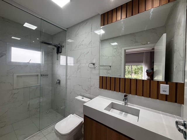 Casa com 240m² 3 quartos e 4 banheiros, à venda, no bairro Centro em Ponta Grossa