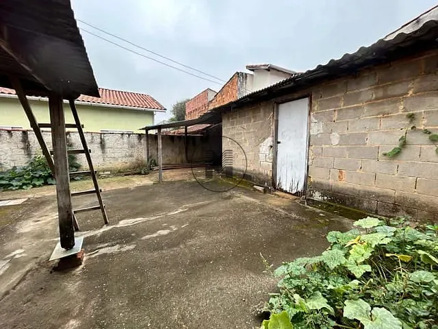 Casa com 250m² 2 quartos e 1 banheiro, à venda, no bairro São Dimas em Guaratinguetá