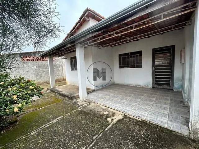 Casa com 250m² 2 quartos e 1 banheiro, à venda, no bairro São Dimas em Guaratinguetá