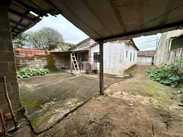 Casa com 250m² 2 quartos e 1 banheiro, à venda, no bairro São Dimas em Guaratinguetá