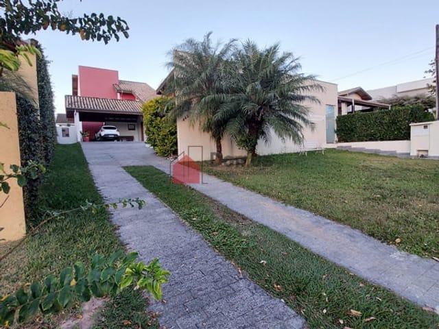Casa com 581m², à venda, no bairro Condomínio Real Ville em Pindamonhangaba