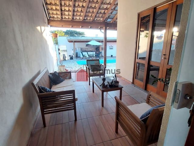 Casa com 581m², à venda, no bairro Condomínio Real Ville em Pindamonhangaba