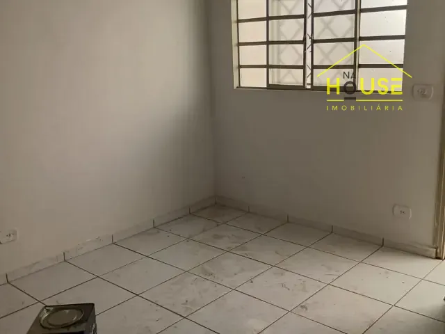 Casa 2 quartos e 2 banheiros, para alugar, no bairro Jardim Residencial Portal do Sol em Votuporanga