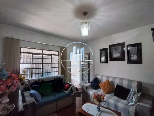 Casa com 160m² 2 quartos e 1 banheiro, à venda, no bairro Cidade Jardim em Pouso Alegre