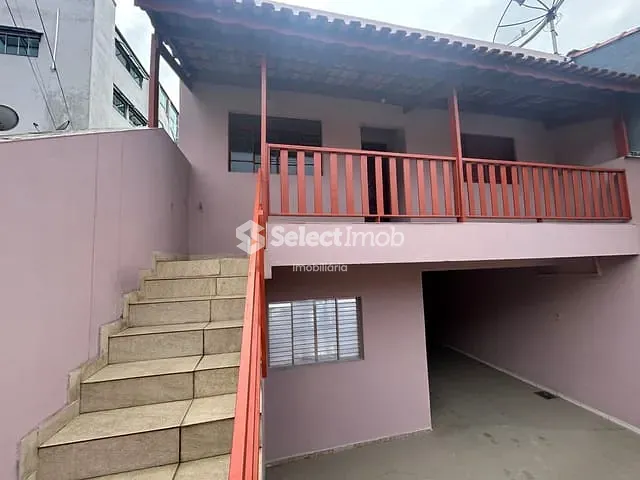 Casa com 199m² 5 quartos e 3 banheiros, à venda, no bairro Jardim Ipê em Mauá
