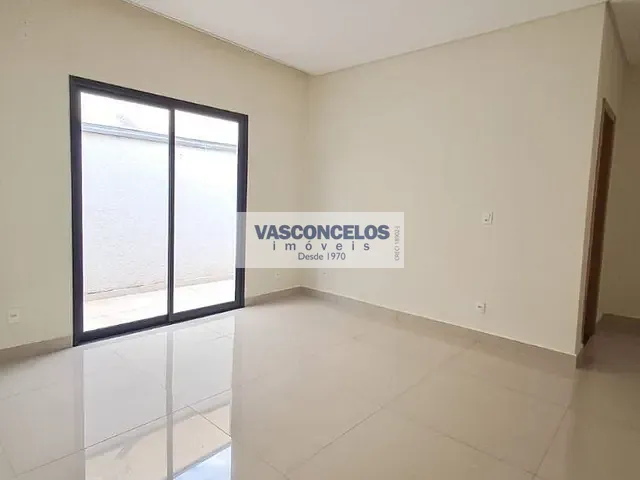 Casa com 300m² 3 quartos e 3 banheiros, à venda, no bairro Condomínio Terras do Vale em Caçapava