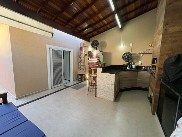 Casa com 150m² 2 quartos e 2 banheiros, à venda, no bairro Yolanda em São João da Boa Vista