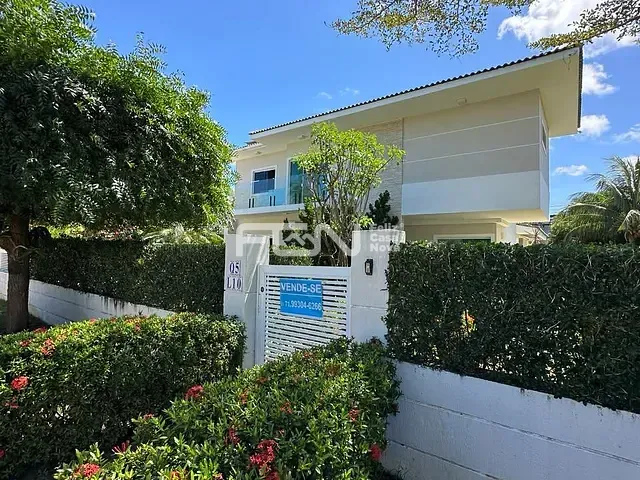 Casa com 1500m² 4 quartos e 5 banheiros, à venda, no bairro Recreio Ipitanga em Lauro de Freitas