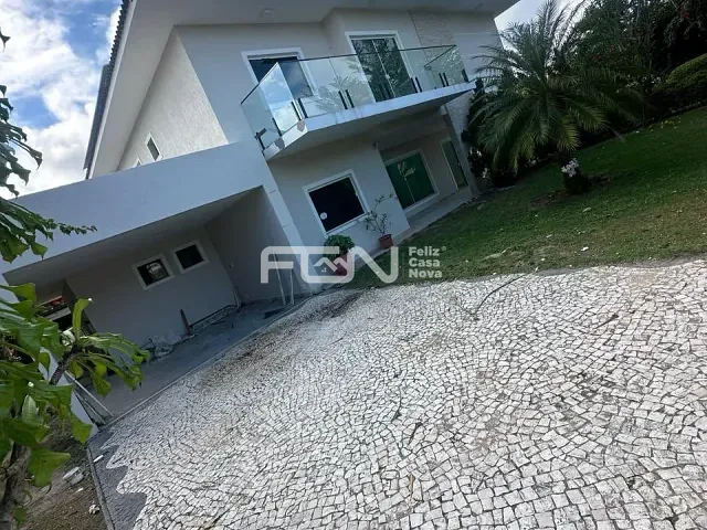 Casa com 1500m² 4 quartos e 5 banheiros, à venda, no bairro Recreio Ipitanga em Lauro de Freitas