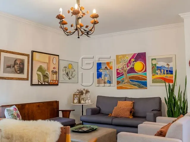Casa com 220m² 3 quartos e 4 banheiros, à venda, no bairro Esperança em Londrina