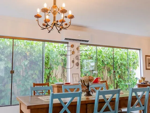 Casa com 220m² 3 quartos e 4 banheiros, à venda, no bairro Esperança em Londrina