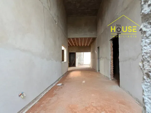 Casa com 230m² 3 quartos e 3 banheiros, à venda, no bairro Jardim Redentor em Fernandópolis