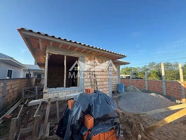 Casa com 220m² 3 quartos e 1 banheiro, à venda, no bairro Guarda do Cubatão em Palhoça