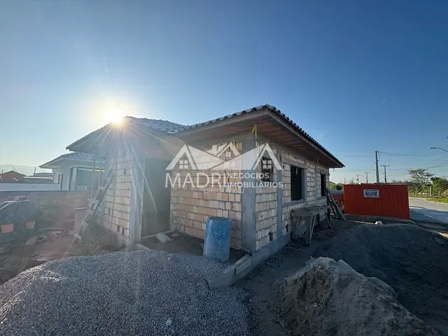 Casa com 220m² 3 quartos e 1 banheiro, à venda, no bairro Guarda do Cubatão em Palhoça