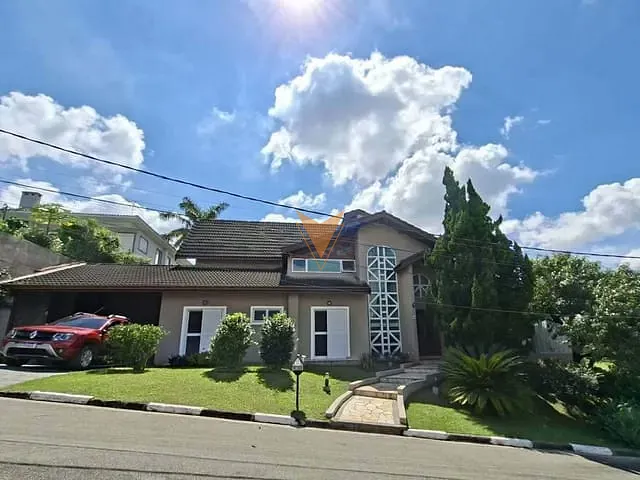 Casa 3 quartos e 4 banheiros, à venda, no bairro Aldeia da Fazendinha em Carapicuíba