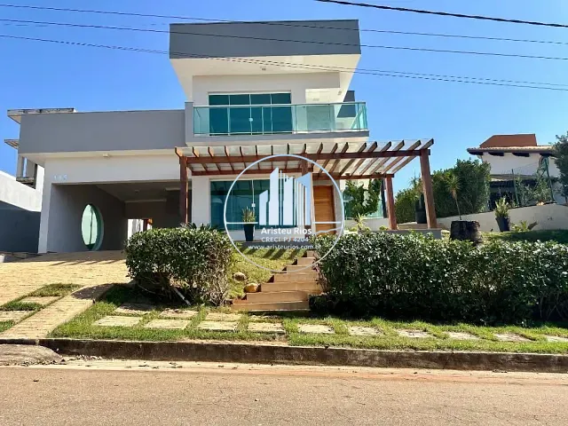 Casa com 600m² 4 quartos e 3 banheiros, à venda, no bairro Gran Royalle em Pouso Alegre