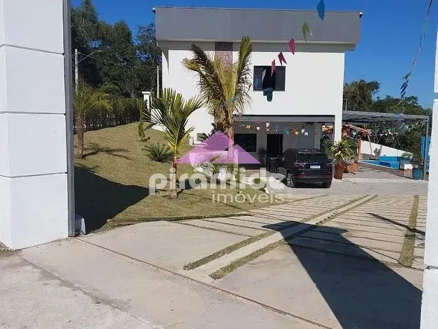 Casa com 1063m² 5 quartos e 6 banheiros, à venda, no bairro Chácaras Guanabara em Guararema