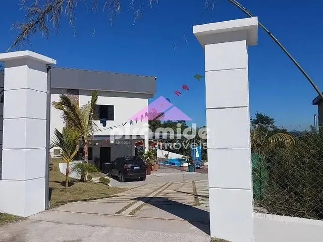 Casa com 1063m² 5 quartos e 6 banheiros, à venda, no bairro Chácaras Guanabara em Guararema
