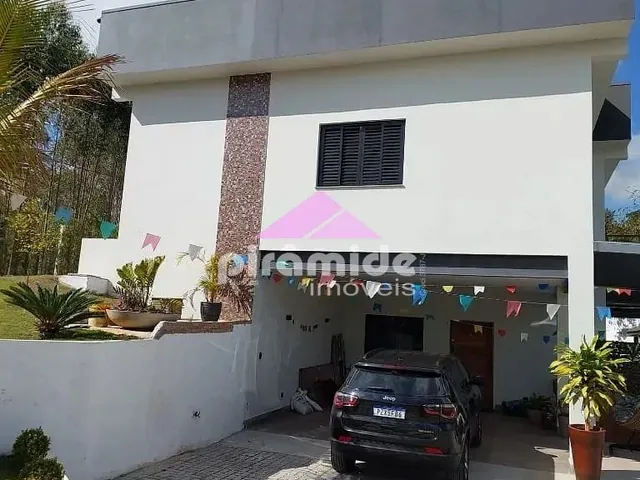 Casa com 1063m² 5 quartos e 6 banheiros, à venda, no bairro Chácaras Guanabara em Guararema