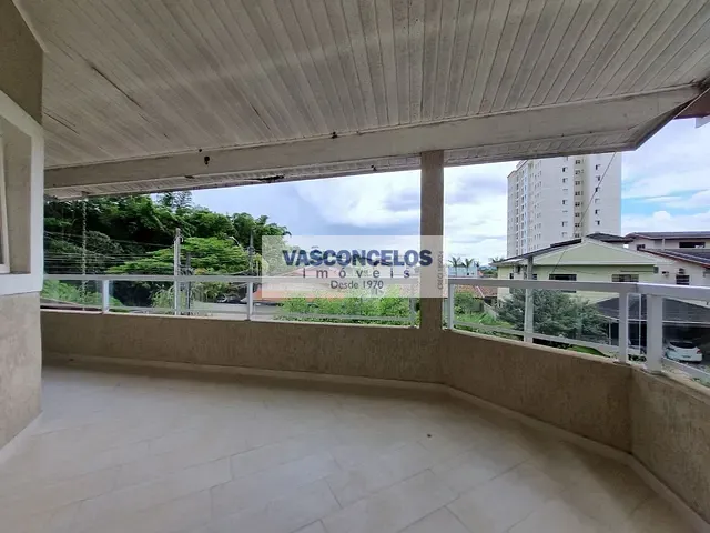 Casa com 252m² 3 quartos e 3 banheiros, à venda, no bairro Urbanova em São José dos Campos