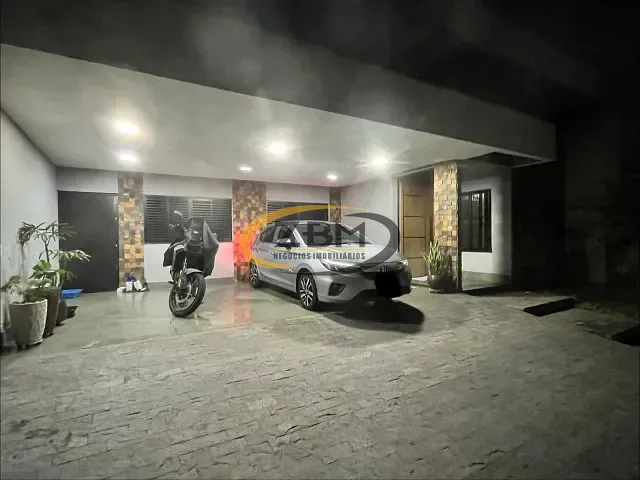 Casa com 334m² 3 quartos e 3 banheiros, à venda, no bairro Igapó em Londrina