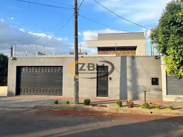 Casa com 334m² 3 quartos e 3 banheiros, à venda, no bairro Igapó em Londrina