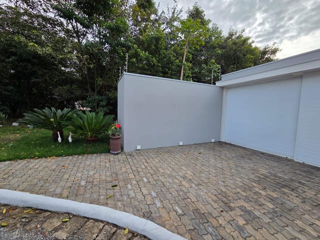 Casa com 308m² 3 quartos e 3 banheiros, para alugar, no bairro Riviera de São João em São João da Boa Vista