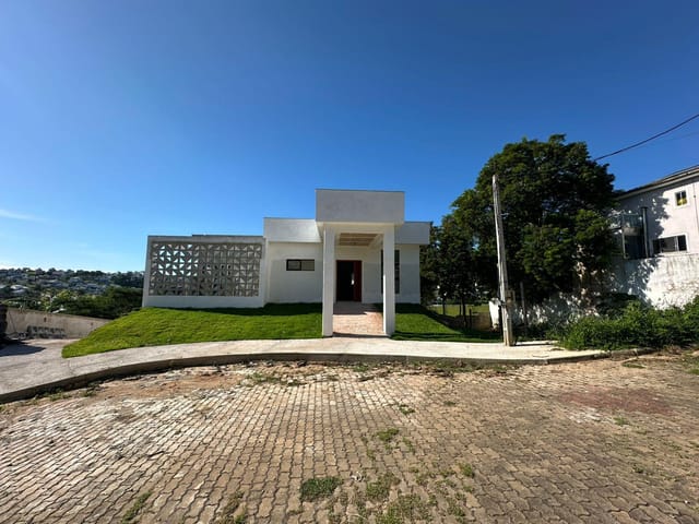 Casa 3 quartos e 2 banheiros, à venda, no bairro Lagoa em Macaé