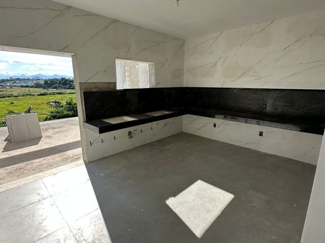 Casa 3 quartos e 2 banheiros, à venda, no bairro Lagoa em Macaé