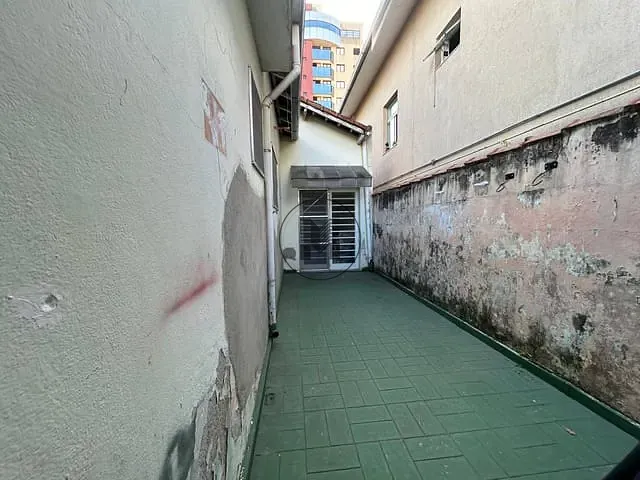 Casa com 300m² 3 quartos e 2 banheiros, à venda, no bairro Vila Paraíba em Guaratinguetá