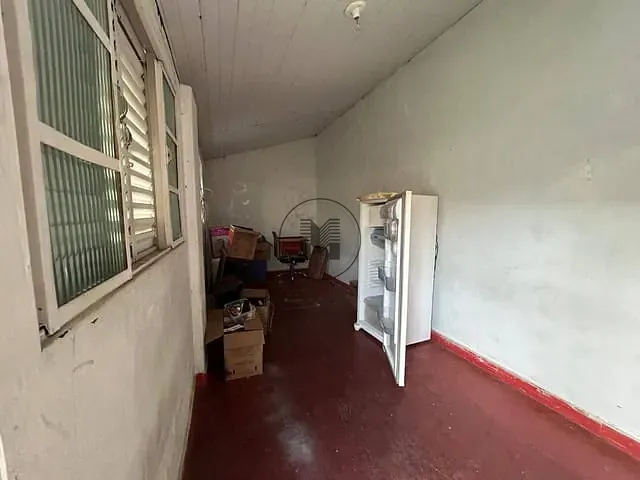 Casa com 300m² 3 quartos e 2 banheiros, à venda, no bairro Vila Paraíba em Guaratinguetá