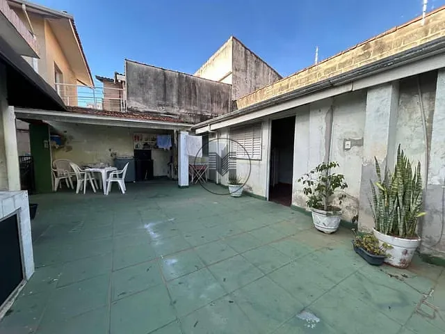 Casa com 300m² 3 quartos e 2 banheiros, à venda, no bairro Vila Paraíba em Guaratinguetá