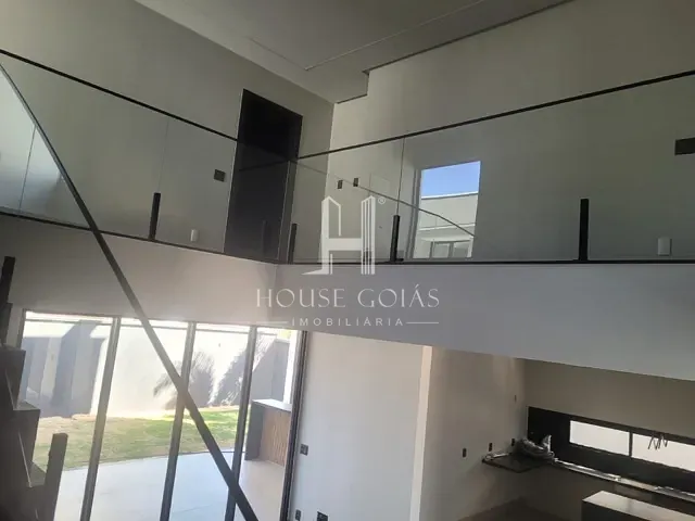 Casa com 350m² 4 quartos e 6 banheiros, à venda, no bairro Parqville Pinheiros em Aparecida de Goiânia
