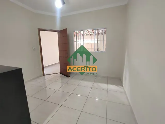 Casa com 150m² 3 quartos e 2 banheiros, à venda, no bairro Umuarama em Araçatuba