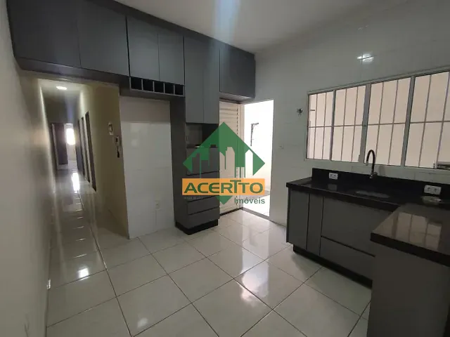 Casa com 150m² 3 quartos e 2 banheiros, à venda, no bairro Umuarama em Araçatuba
