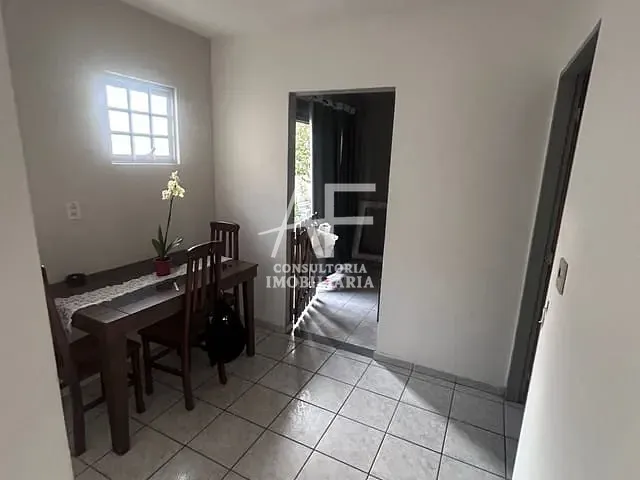Casa com 250m² 4 quartos e 2 banheiros, à venda, no bairro Residencial Sítio Santo Antônio em Taubaté