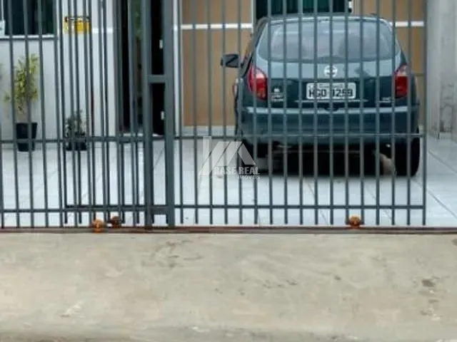 Casa com 94m² 2 quartos e 1 banheiro, à venda, no bairro Nova Rússia em Ponta Grossa