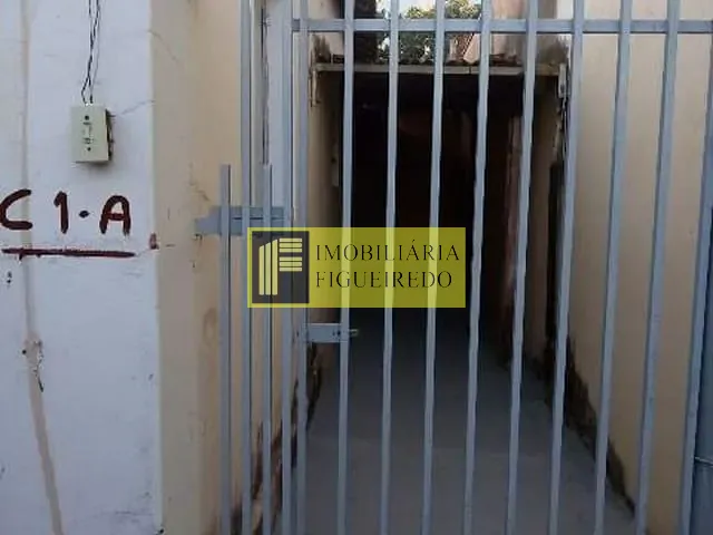 Casa com 40m² 1 quarto e 1 banheiro, para alugar, no bairro Vila Curti em São José do Rio Preto