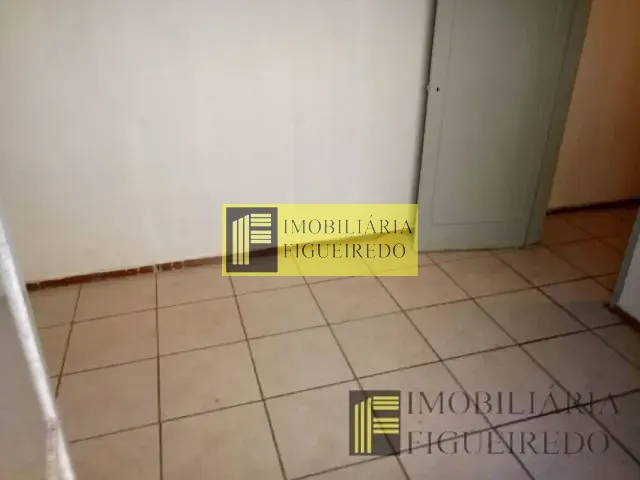 Casa com 40m² 1 quarto e 1 banheiro, para alugar, no bairro Vila Curti em São José do Rio Preto