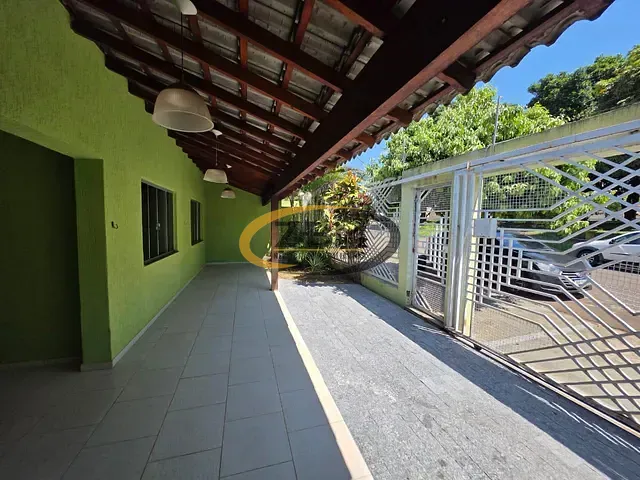 Casa com 350m² 3 quartos e 2 banheiros, à venda, no bairro Igapó em Londrina