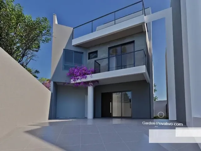 Casa 3 quartos e 8 banheiros, à venda, no bairro São Lourenço em Curitiba
