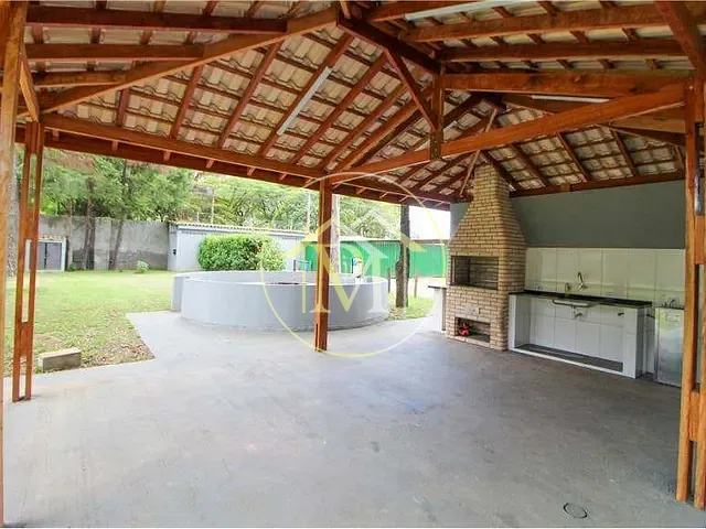 Casa com 1438m² 4 quartos e 5 banheiros, à venda, no bairro Vivendas do Lago em Sorocaba