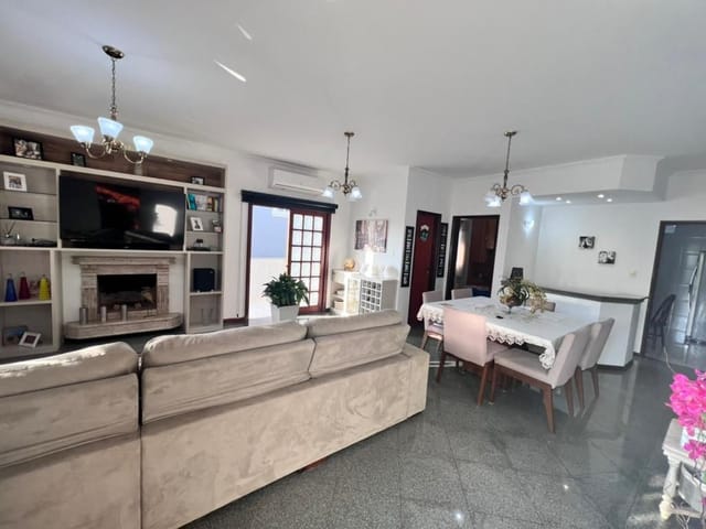 Foto do Casa - Casa com 4 dormitórios para alugar, 195 m² por R$ 7.500,00/mês - Urbanova - São José dos Campos/SP | RUSSI IMÓVEIS